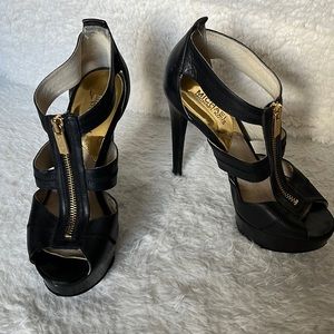 Michael Kors, size 7, black heels